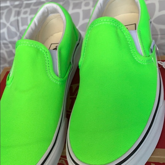 VANS CLASSIC SLIP-ON NEON GREEN GECKO/TRUE WHITE W - Picture 7 of 16